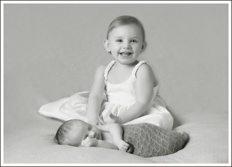 baby-pictures-with-sister