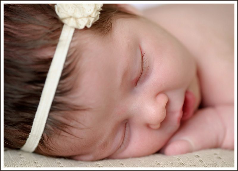 newborn-face-closeup