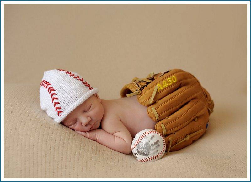 newborn-with-baseball-and-glove