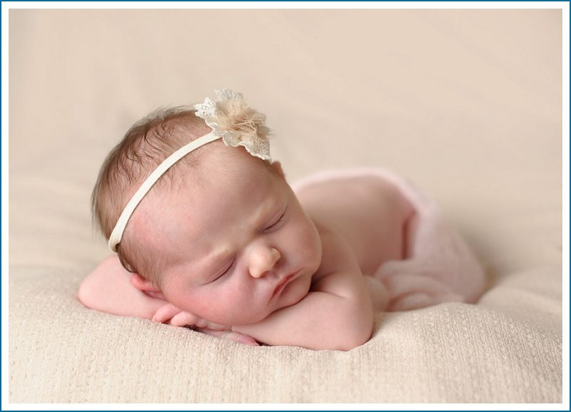 two-week-old-baby-girl-with-headband