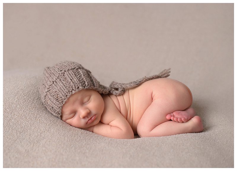 baby-in-cappucino-wool-bonnet