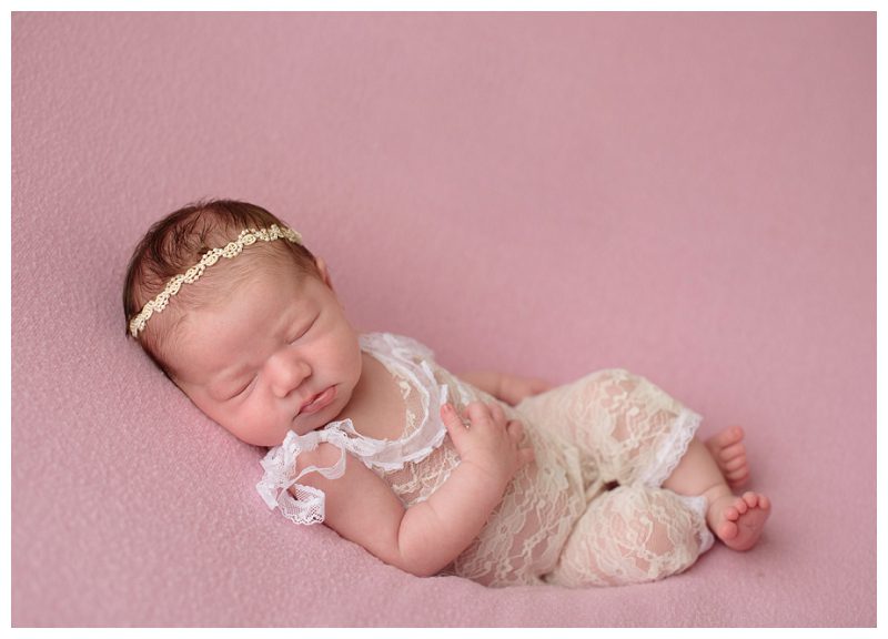 baby-girl-pink-blanket