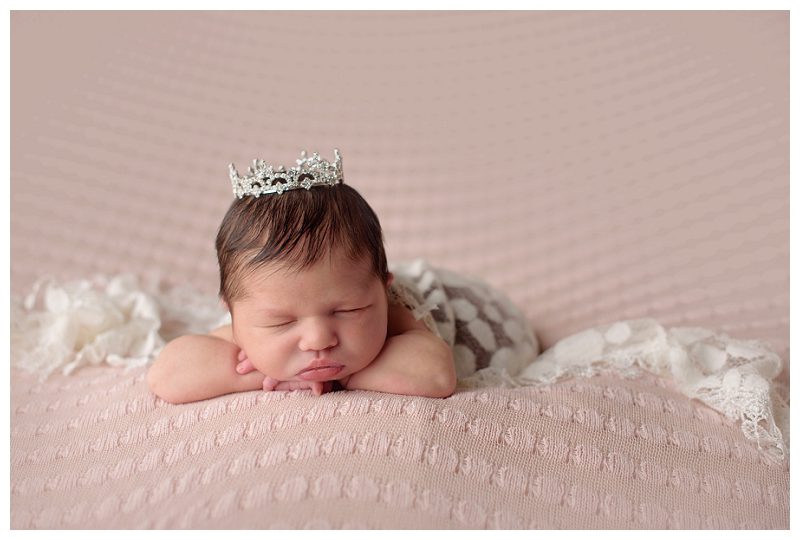 newborn-little-crown