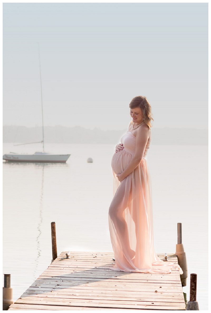 maternity-pictures-lake