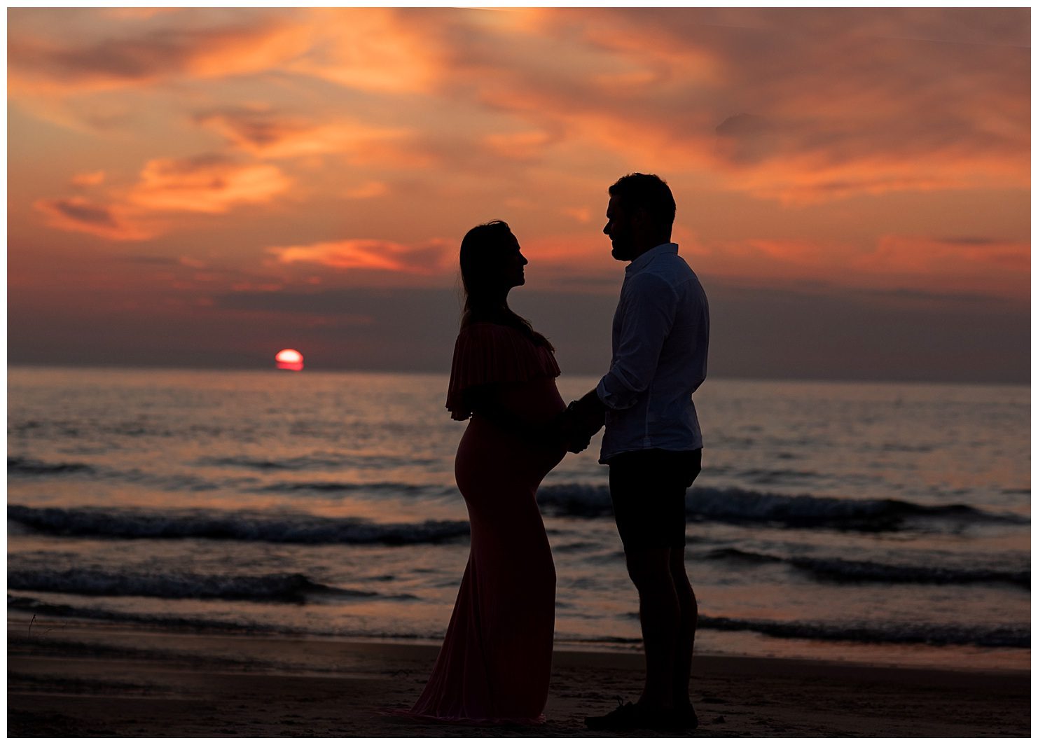 Tiscornia Beach at sunset for beautiful maternity pictures
