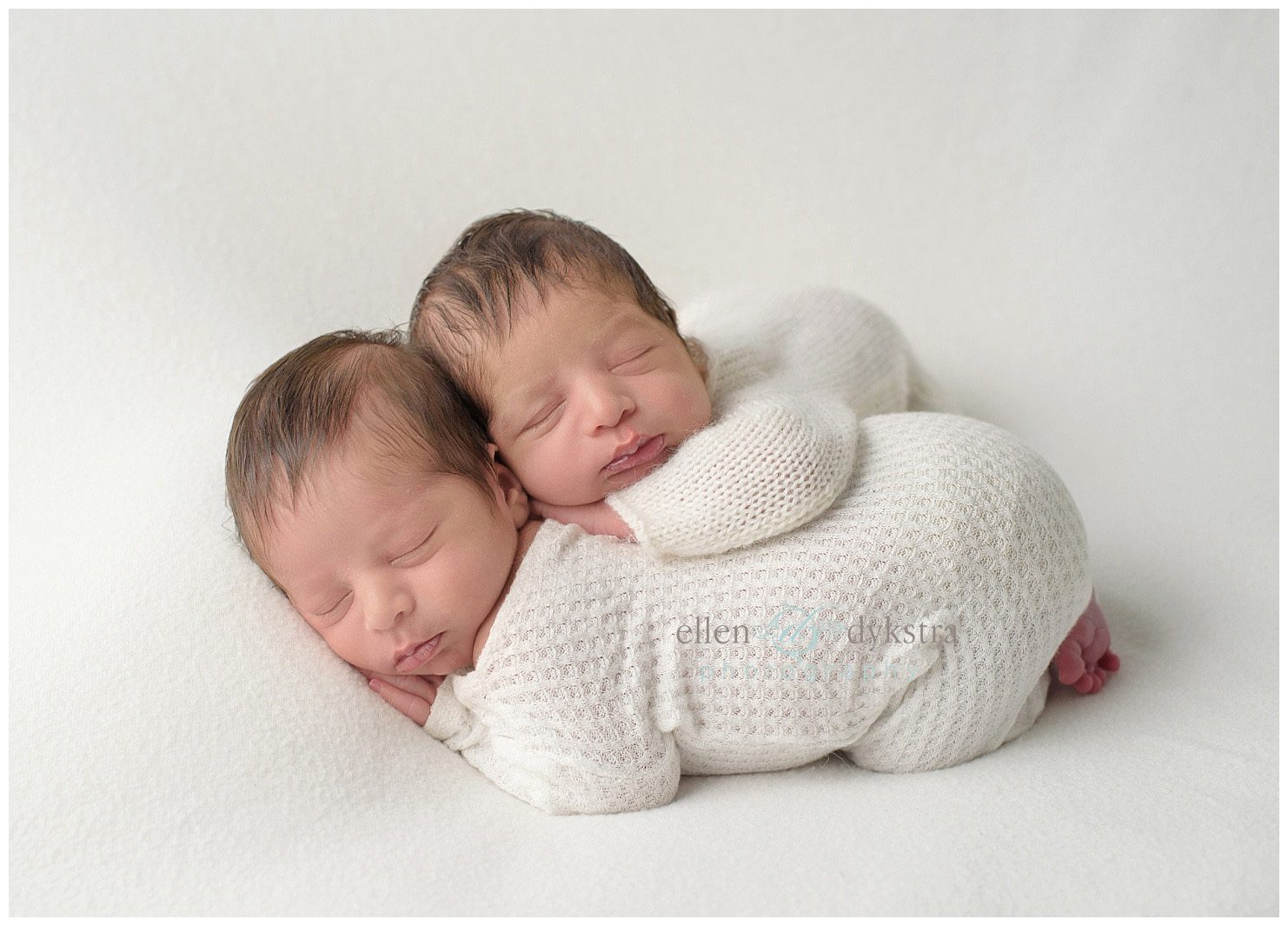 identical newborn twin photo